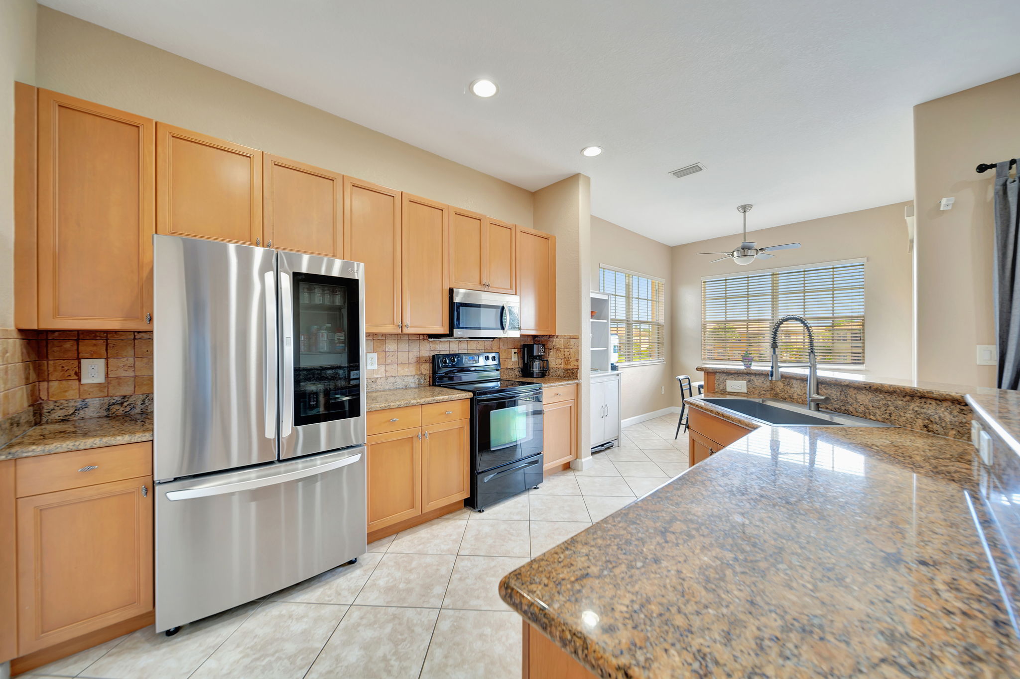 2813 Day Ave, Miami, FL 33133, US Photo 16