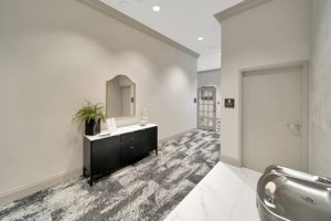 2813 Day Ave, Miami, FL 33133, US Photo 77