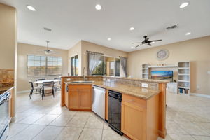 2813 Day Ave, Miami, FL 33133, US Photo 16