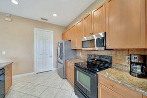 2813 Day Ave, Miami, FL 33133, US Photo 19