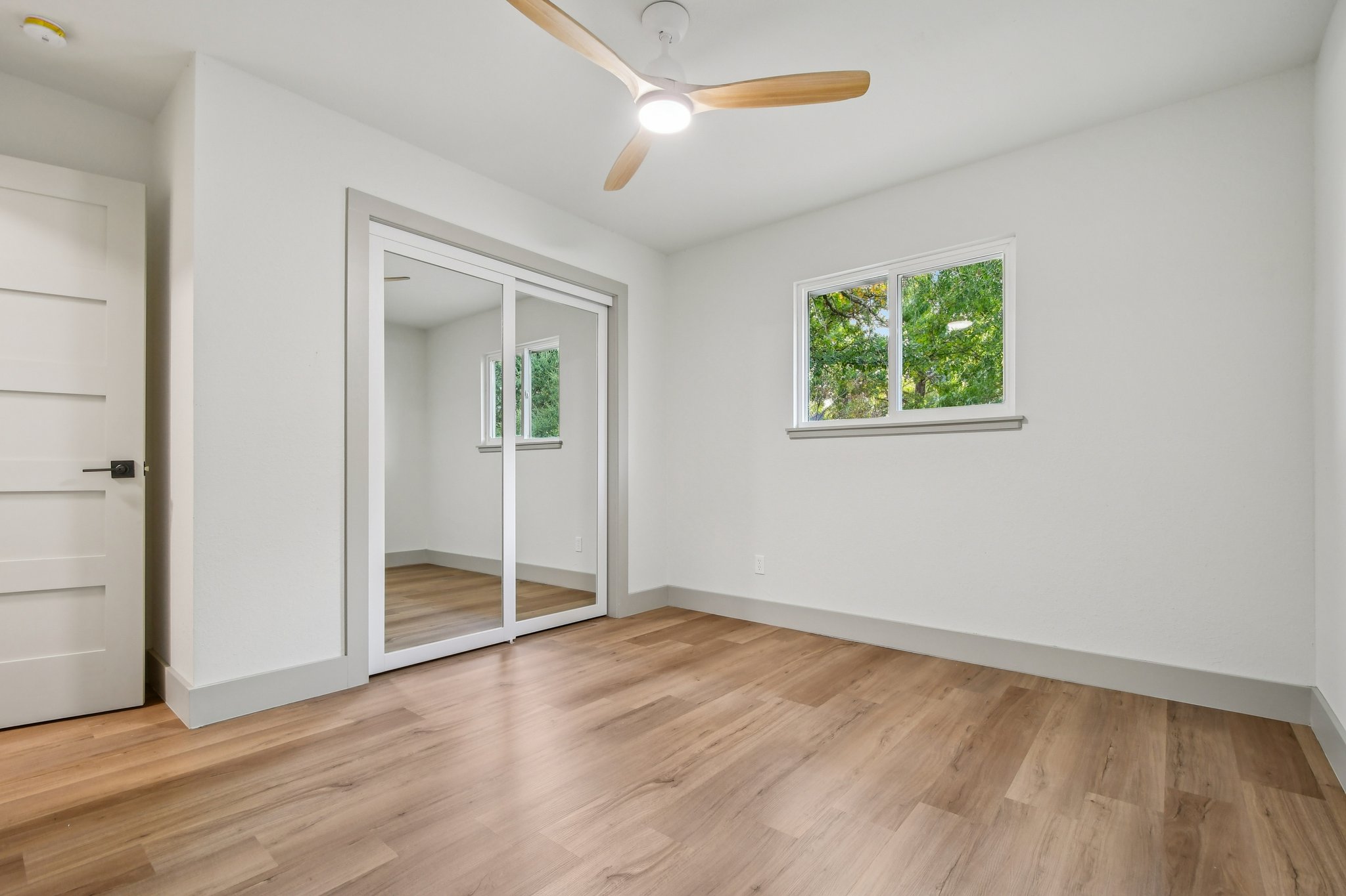 Oakridge Pass-S1910-030.jpg