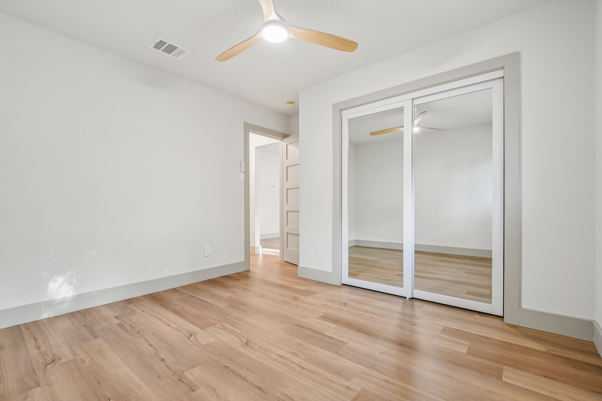 Oakridge Pass-S1910-031.jpg