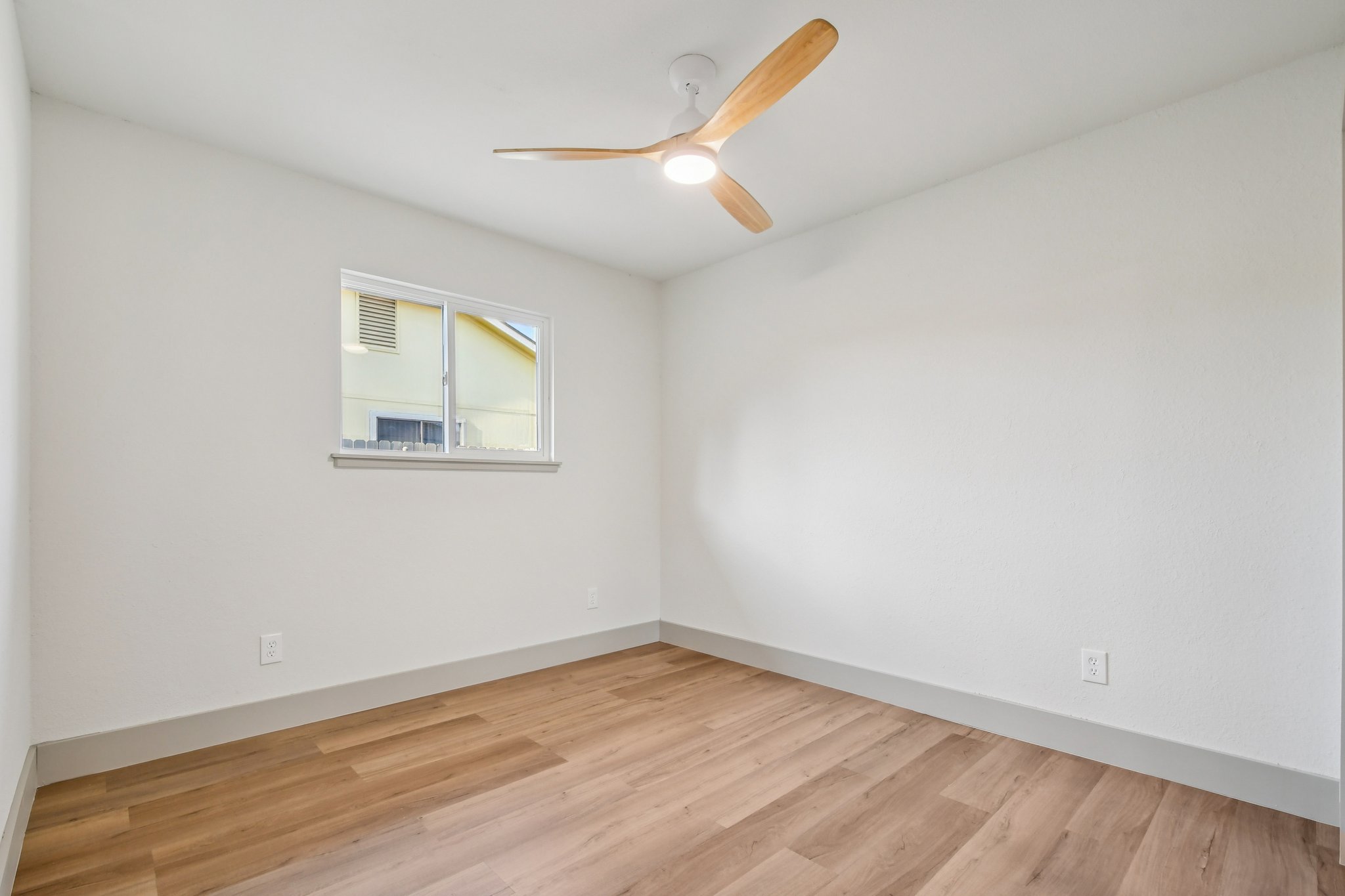 Oakridge Pass-S1910-033.jpg