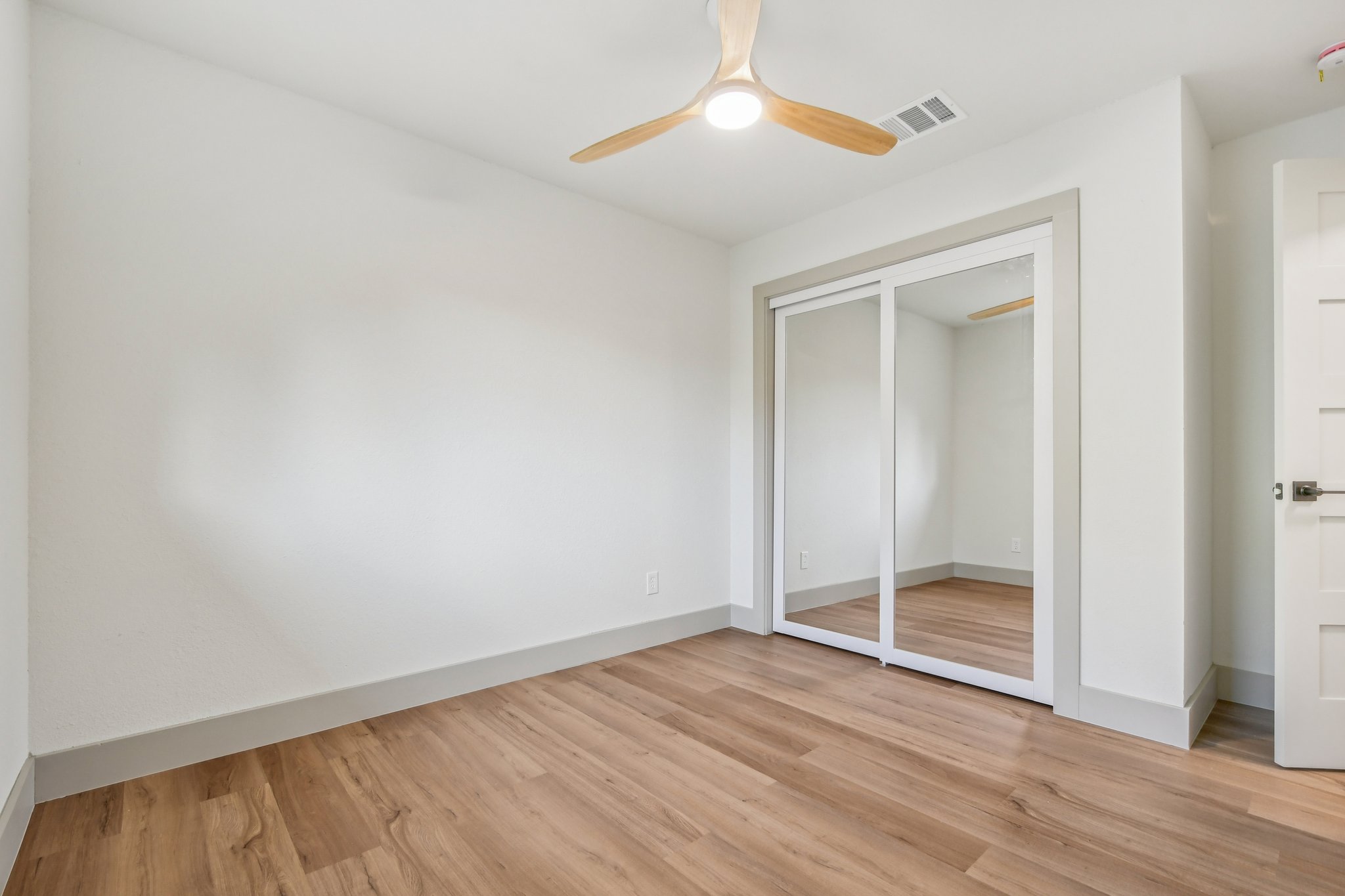 Oakridge Pass-S1910-034.jpg