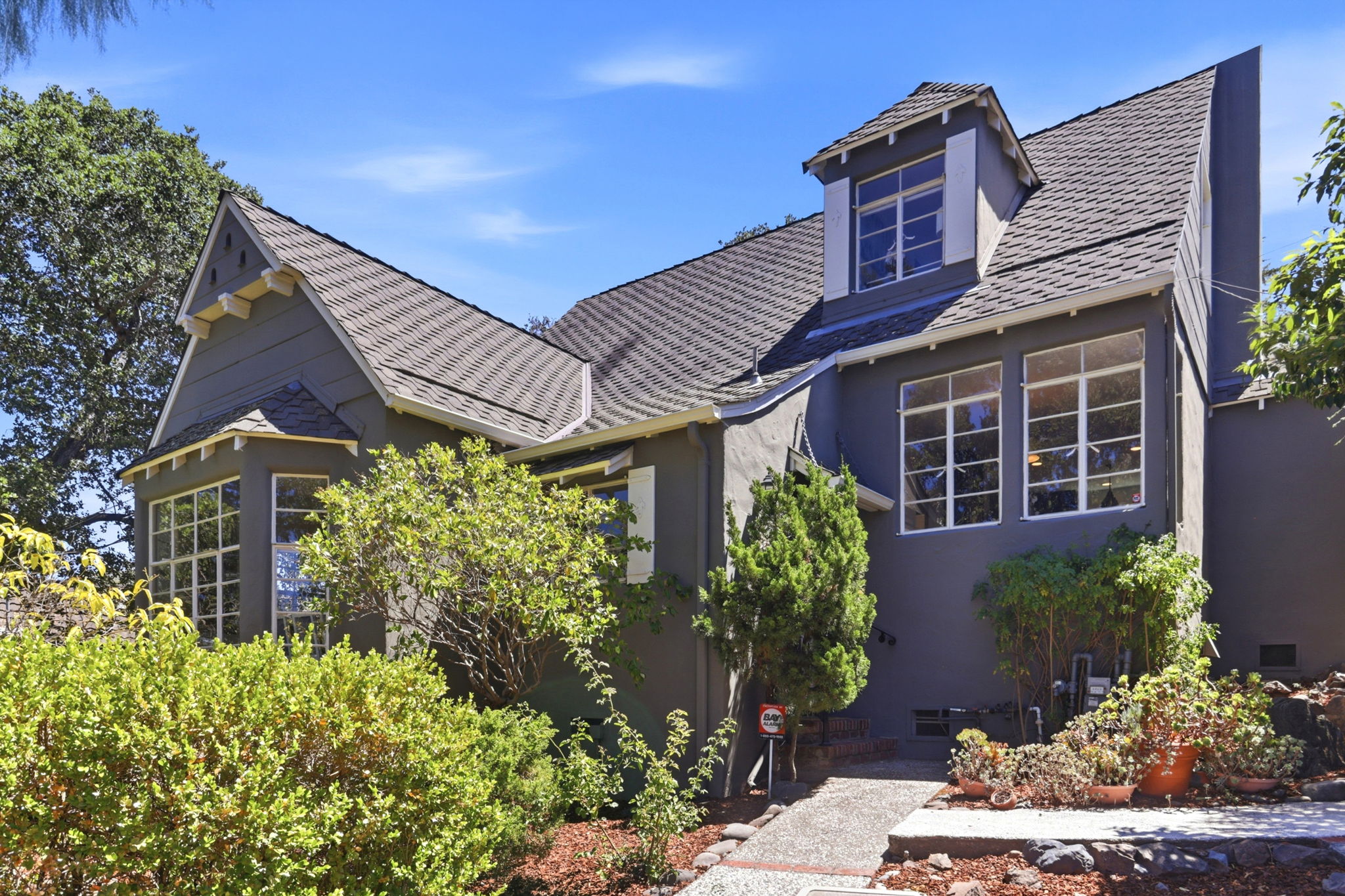 007_F8_417 Palomar Drive