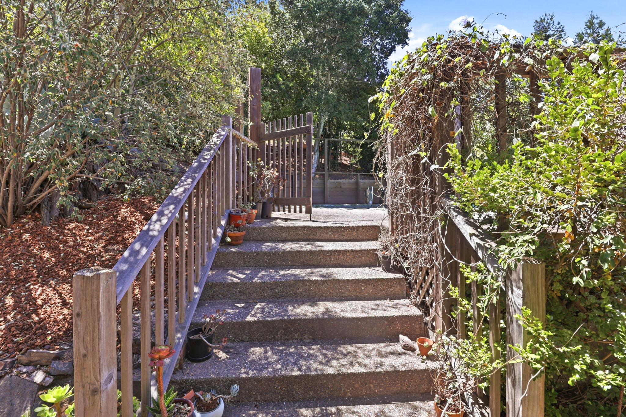 055_F8_417 Palomar Drive