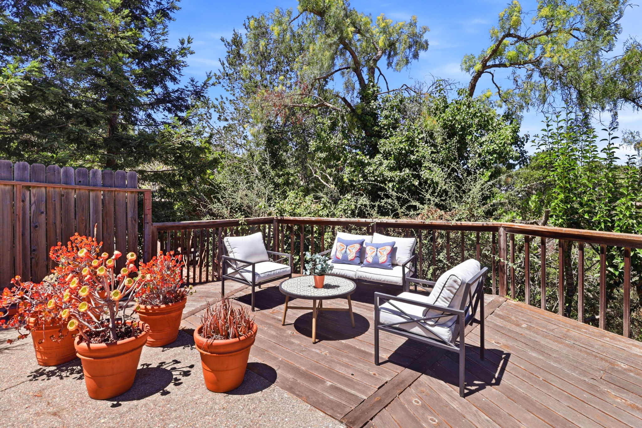 061_F8_417 Palomar Drive