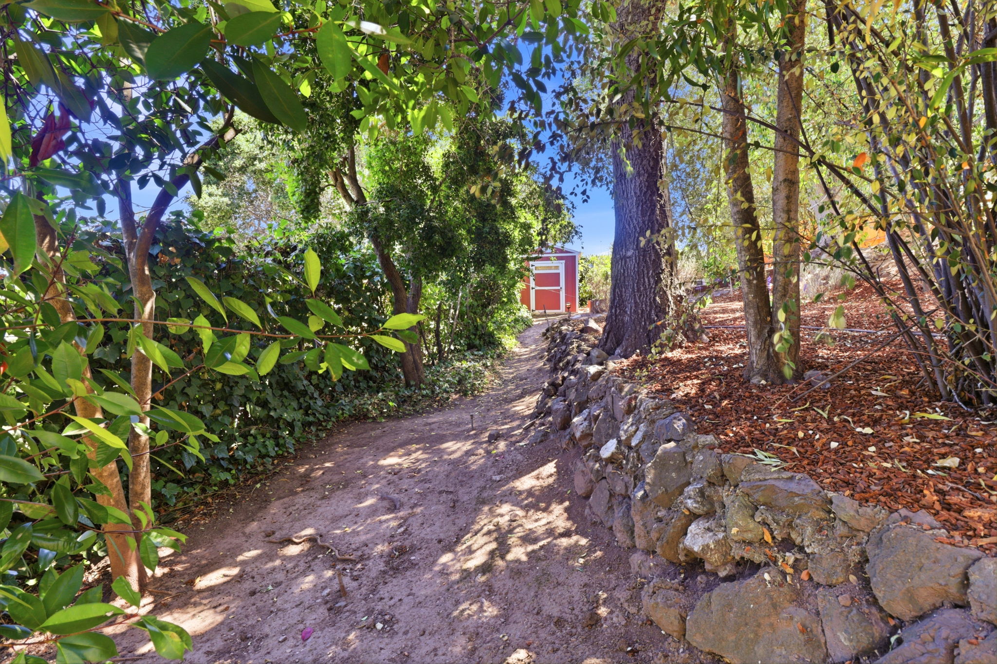 071_F8_417 Palomar Drive