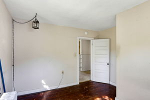  Photo 33