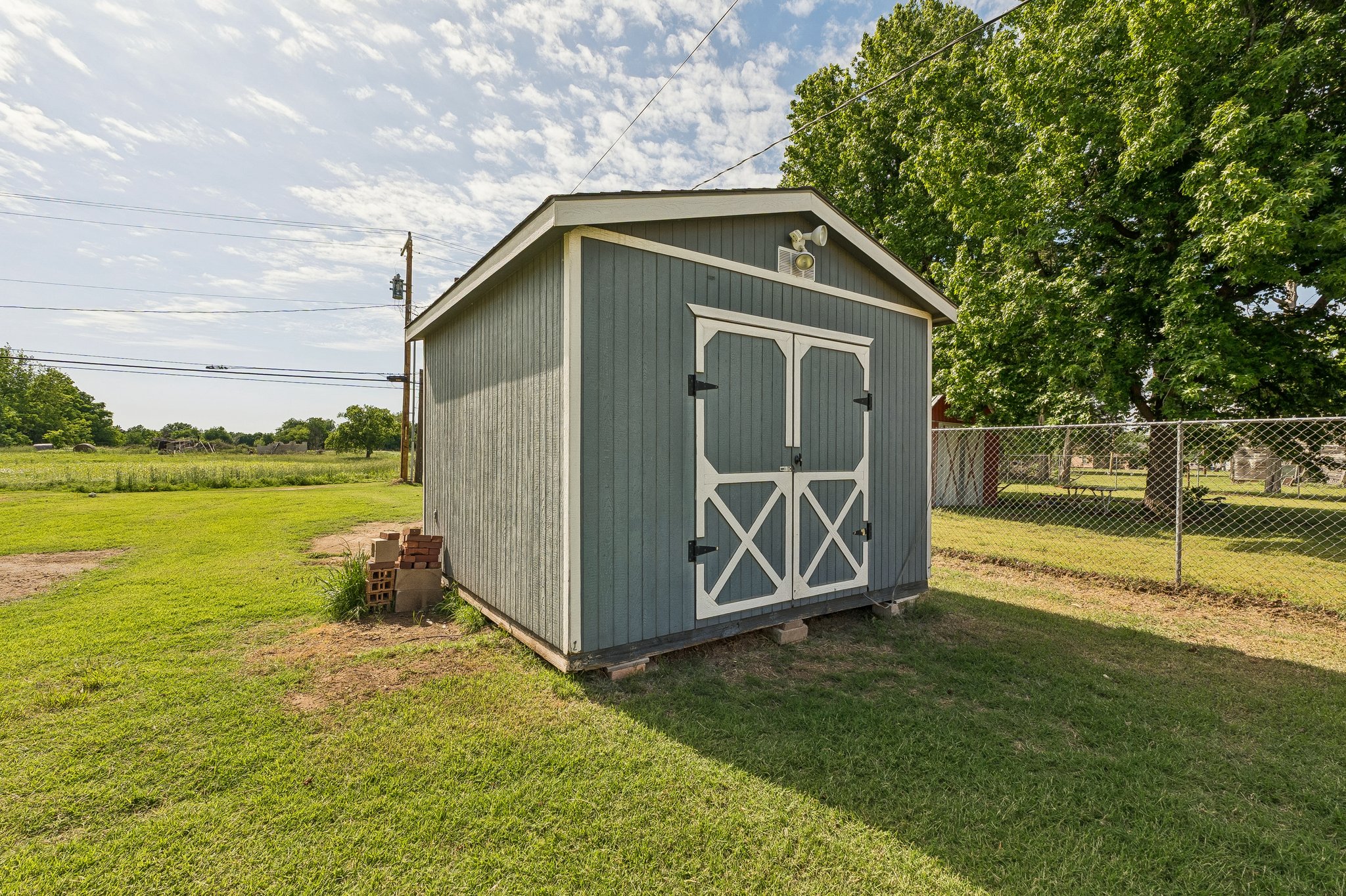 417 South Grand - Crescent - Linzy Nealis, Spaces Real Estate