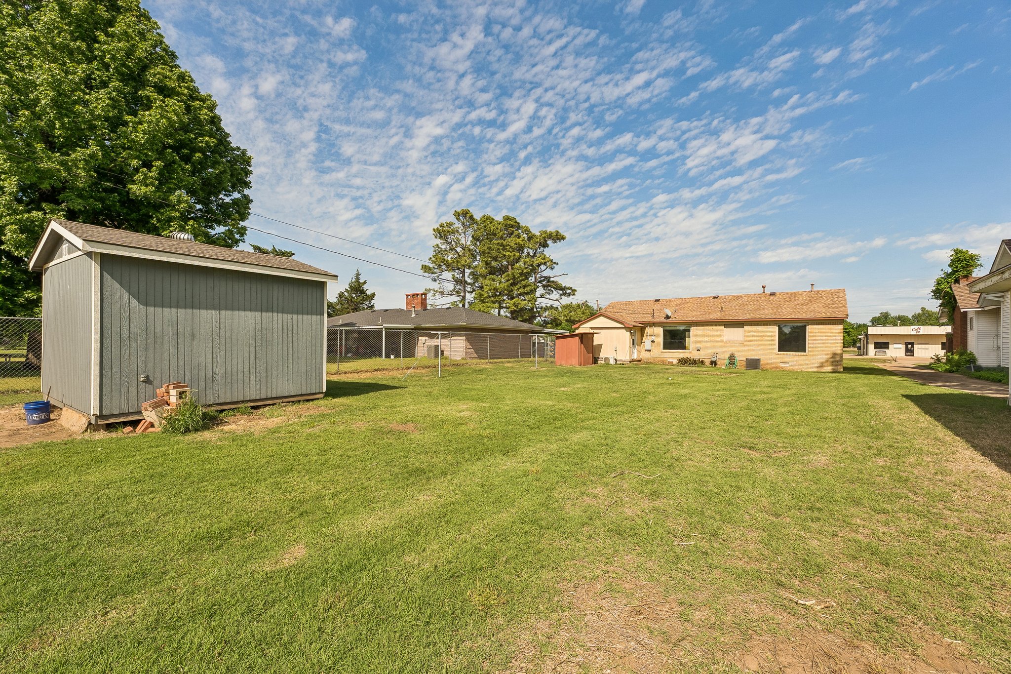 417 South Grand - Crescent - Linzy Nealis, Spaces Real Estate
