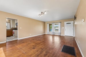417 South Grand - Crescent - Linzy Nealis, Spaces Real Estate - 6