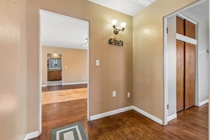 417 South Grand - Crescent - Linzy Nealis, Spaces Real Estate