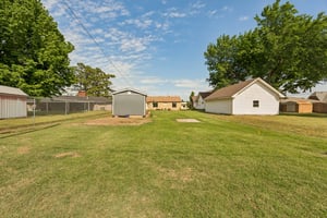 417 South Grand - Crescent - Linzy Nealis, Spaces Real Estate