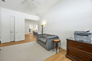 Bedroom/Office