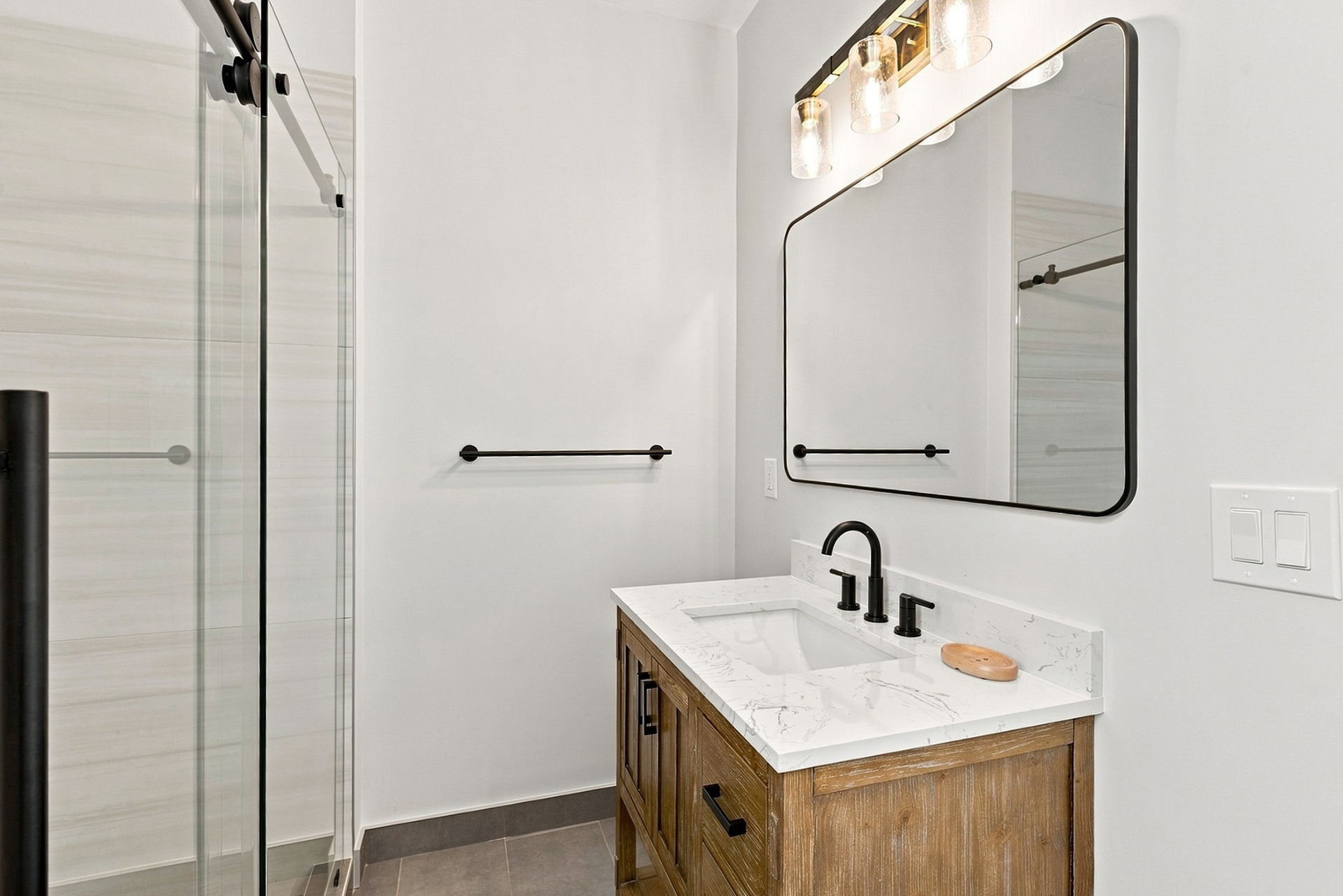025_F8_4170 17th St 302