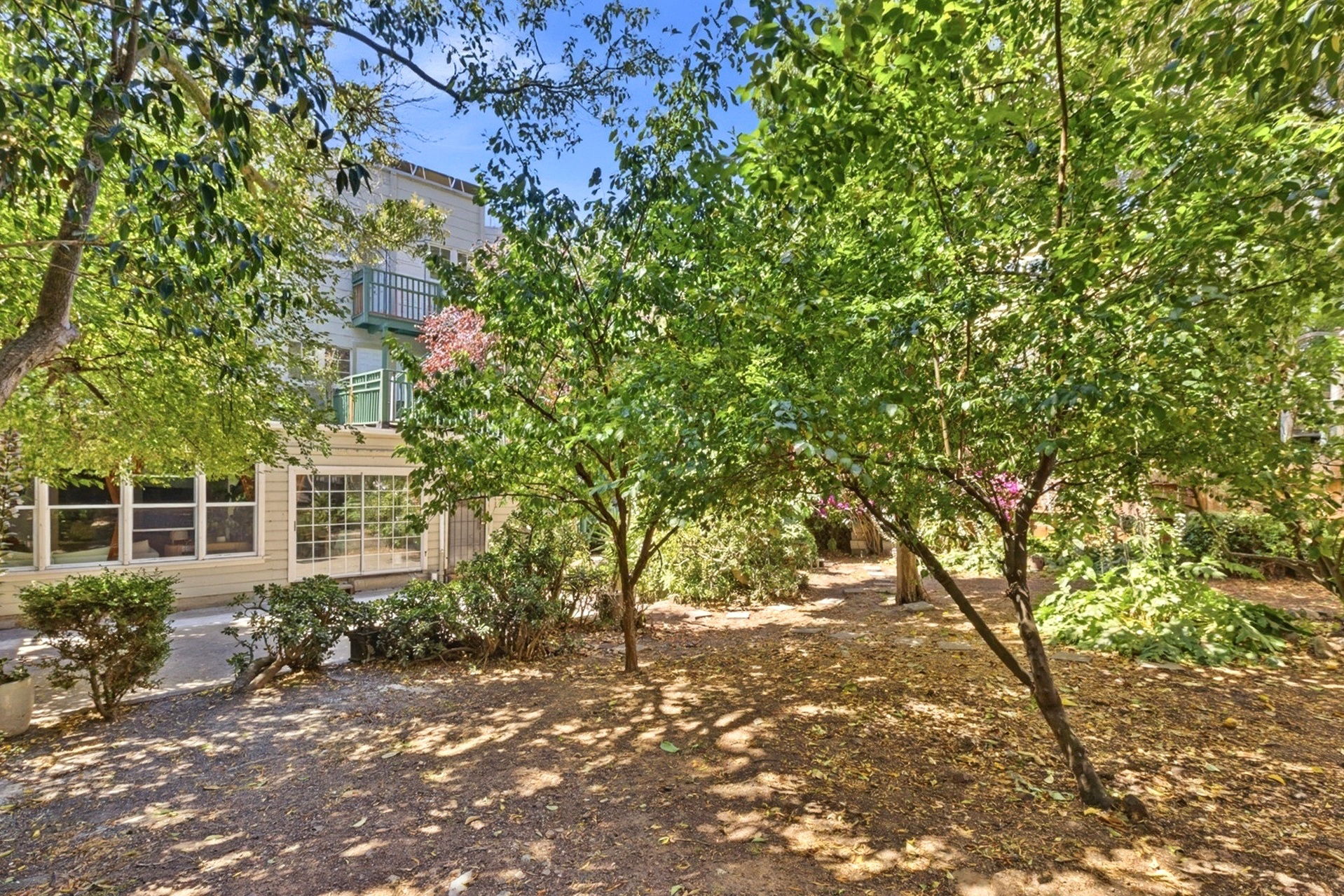 030_F8_4170 17th St 302
