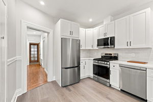 014_F8_4170 17th St 302
