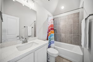 Photo 45