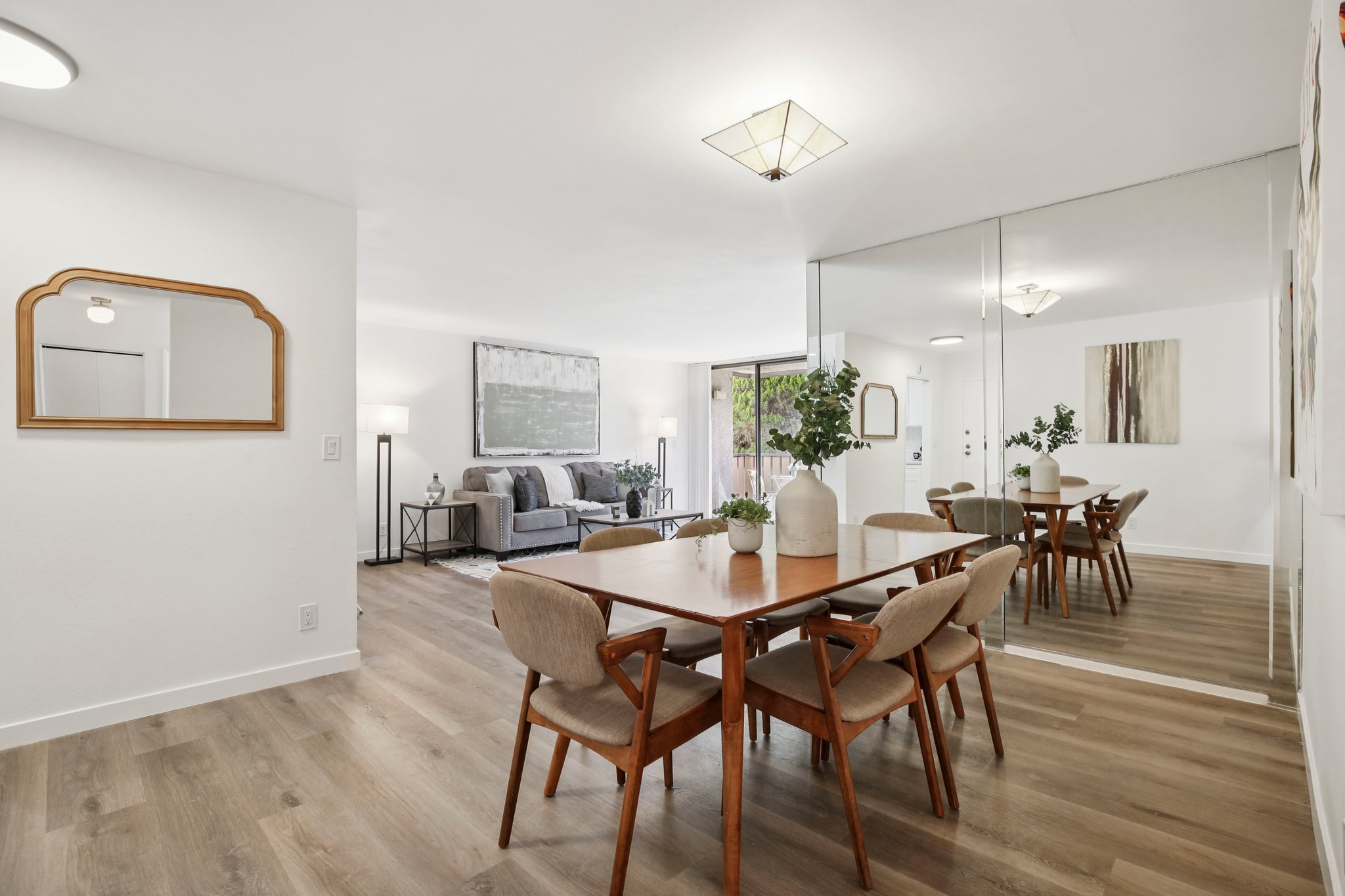 Elm Ave 213-S3108-009.jpg