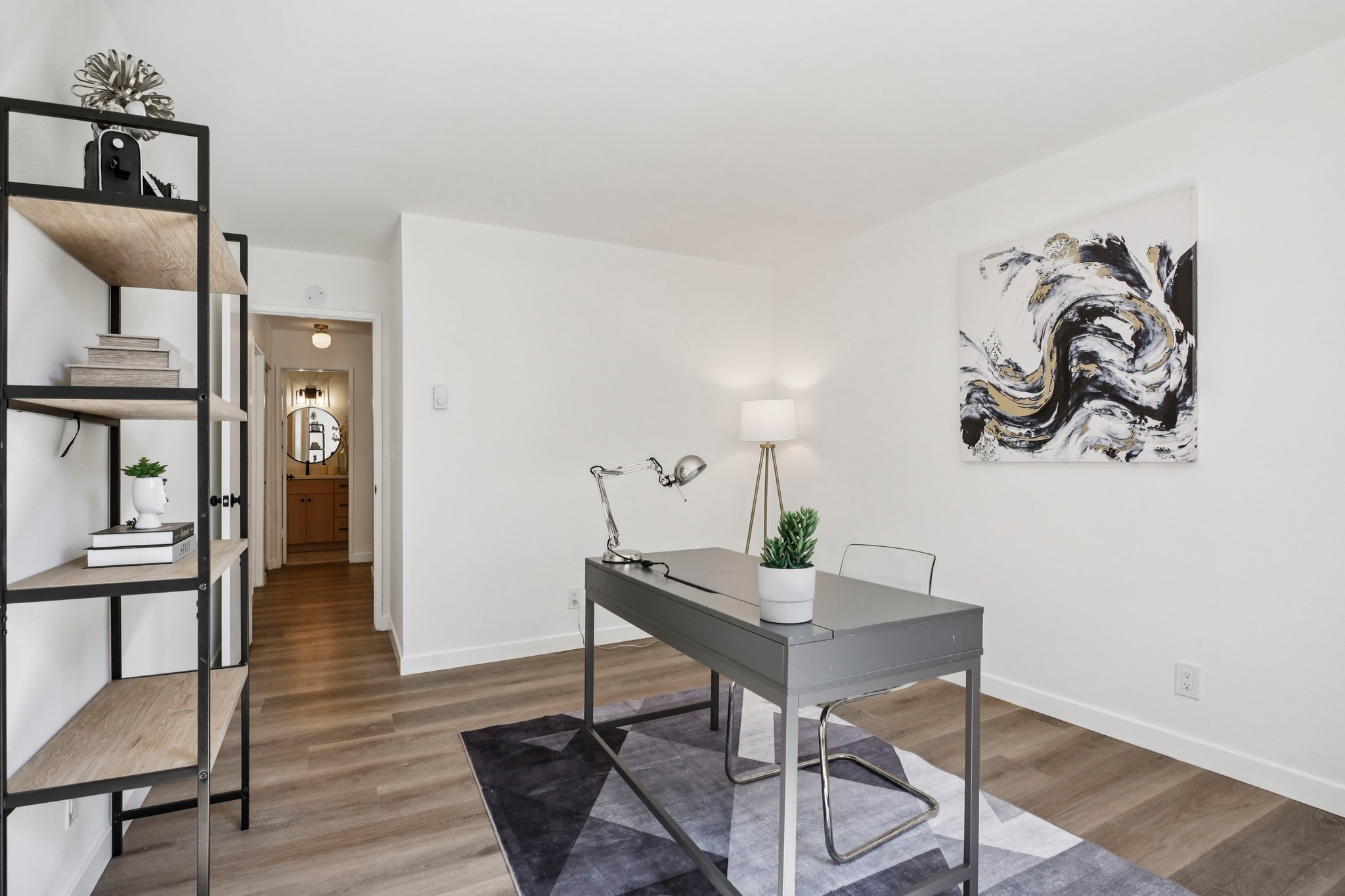Elm Ave 213-S3108-023.jpg