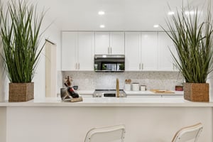 Elm Ave 213-S3108-011.jpg