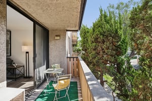 Elm Ave 213-S3108-032.jpg