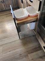 Kitchen Garbage & Recycling