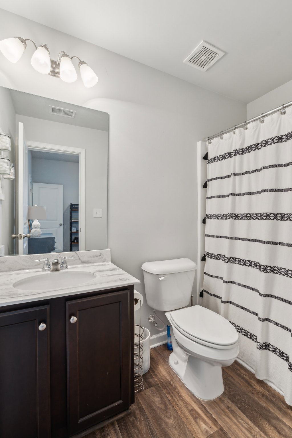 Local_Flavor_Films-4173 Chatham Ridge Dr, Buford, GA 30518-233.jpg