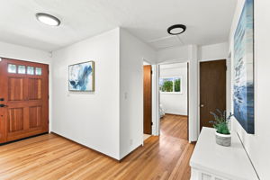 005_F8_4173 Colgate Way