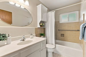 029_F8_4173 Colgate Way