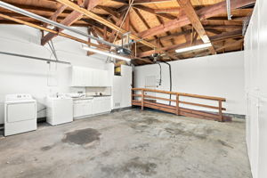 030_F8_4173 Colgate Way