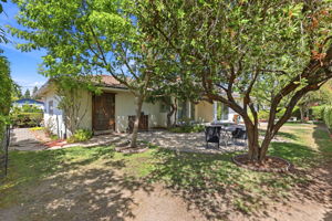038_F8_4173 Colgate Way