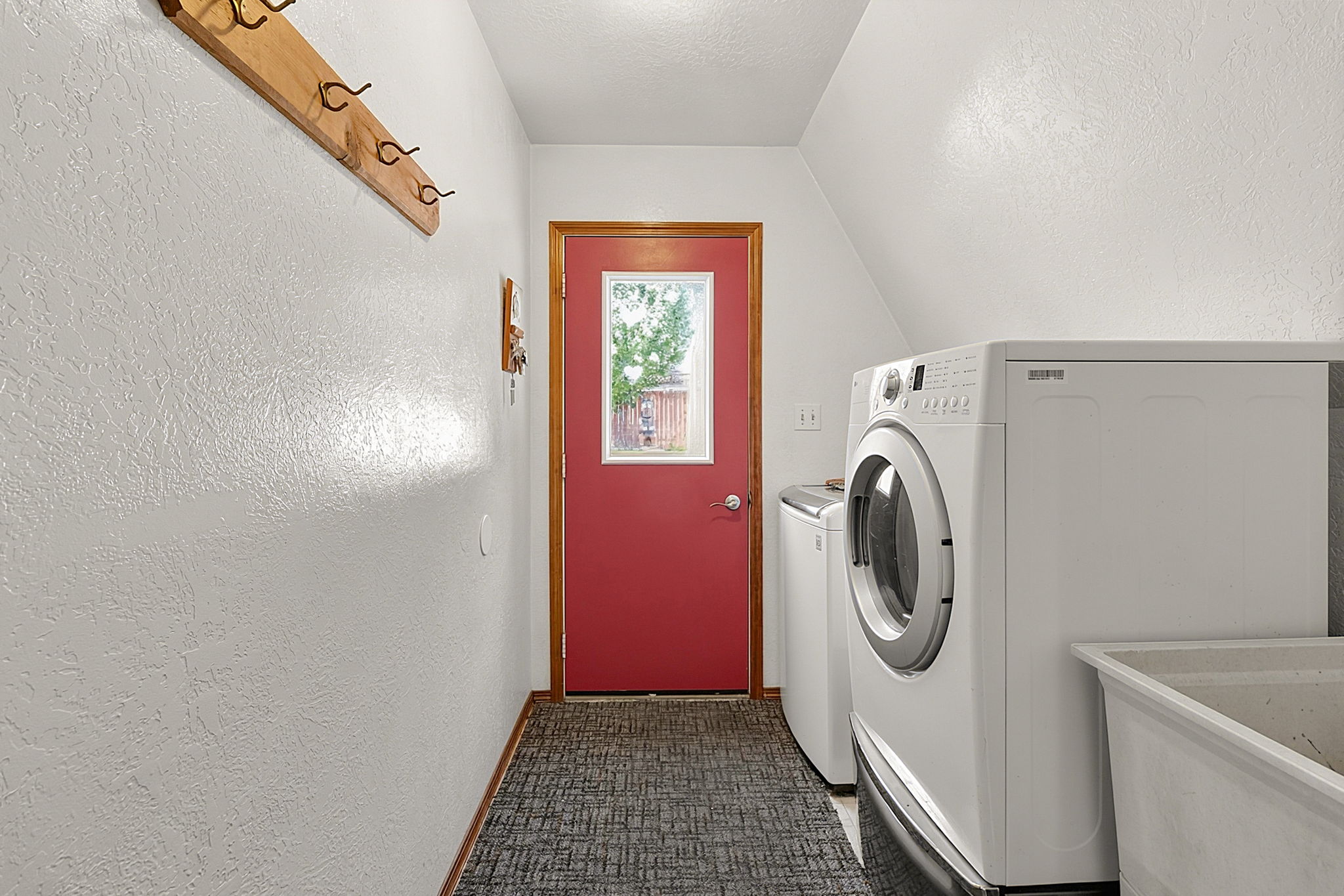  Photo 30