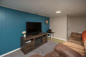 17-Family Room