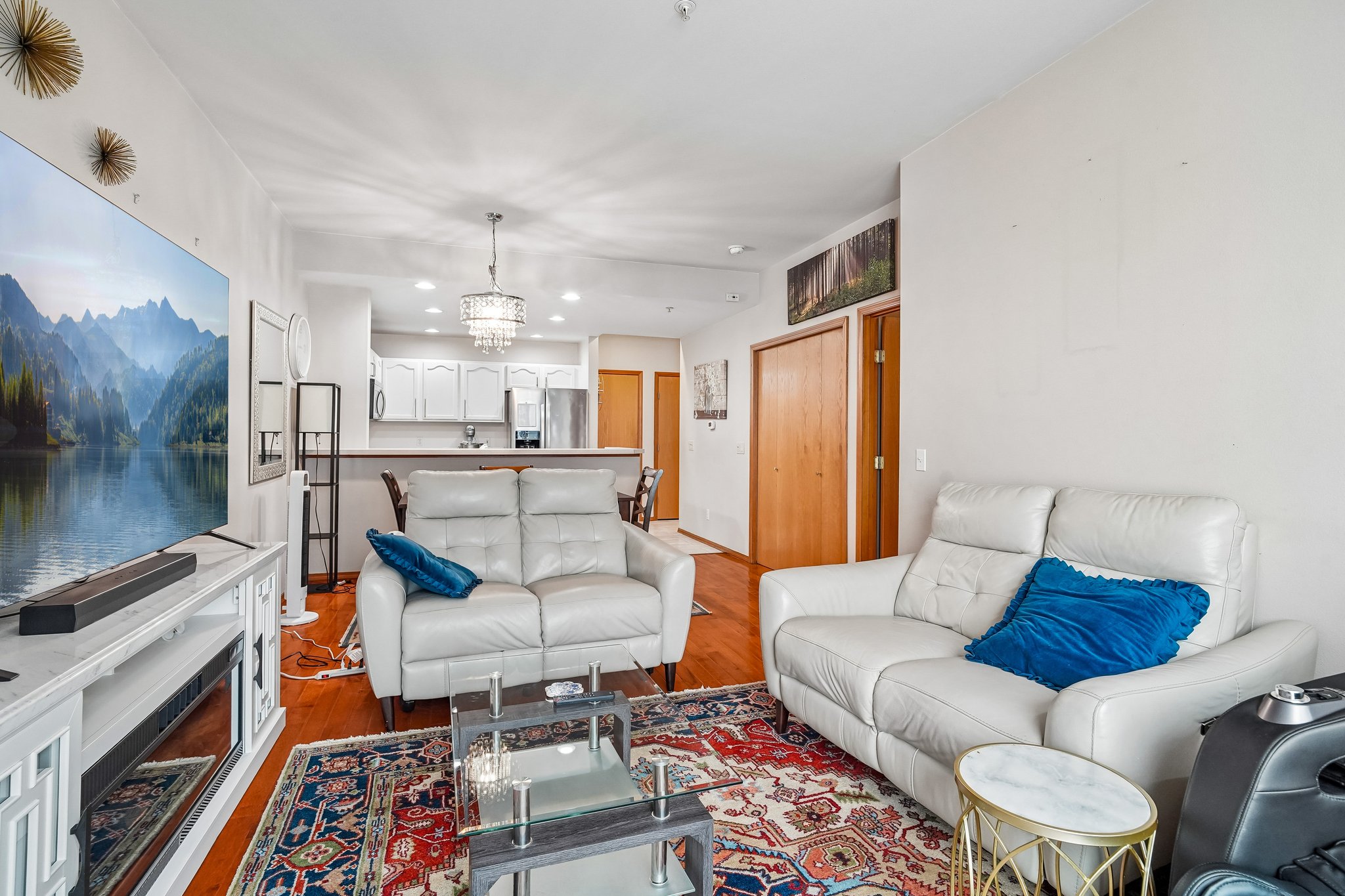 17th St 13A-S1408-008.jpg