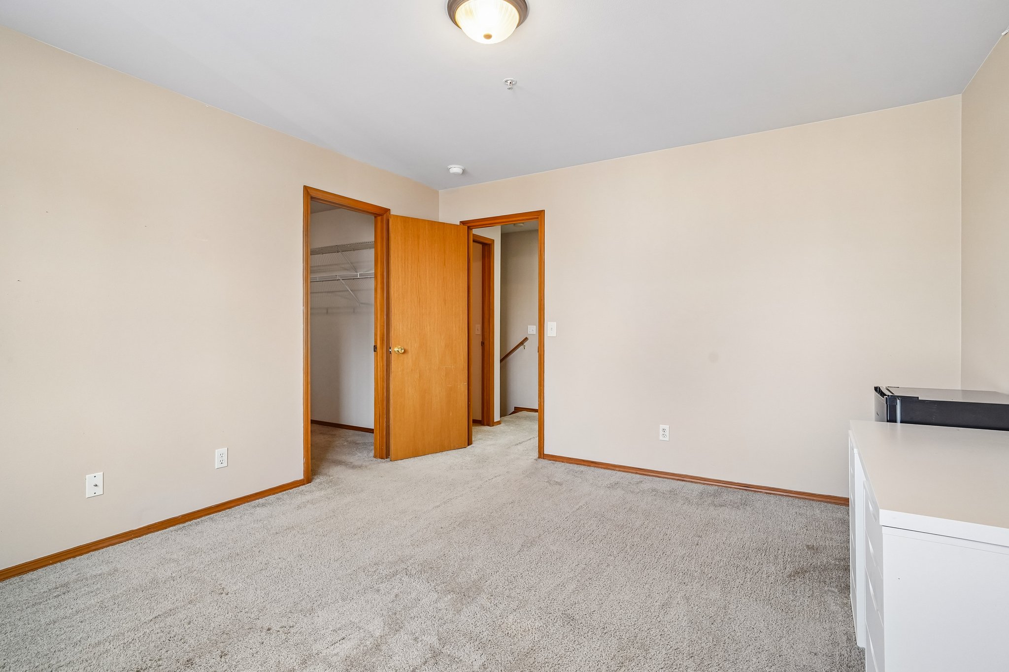 17th St 13A-S1408-026.jpg