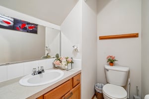 17th St 13A-S1408-014.jpg