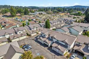 17th St 13A-S1408-041.jpg