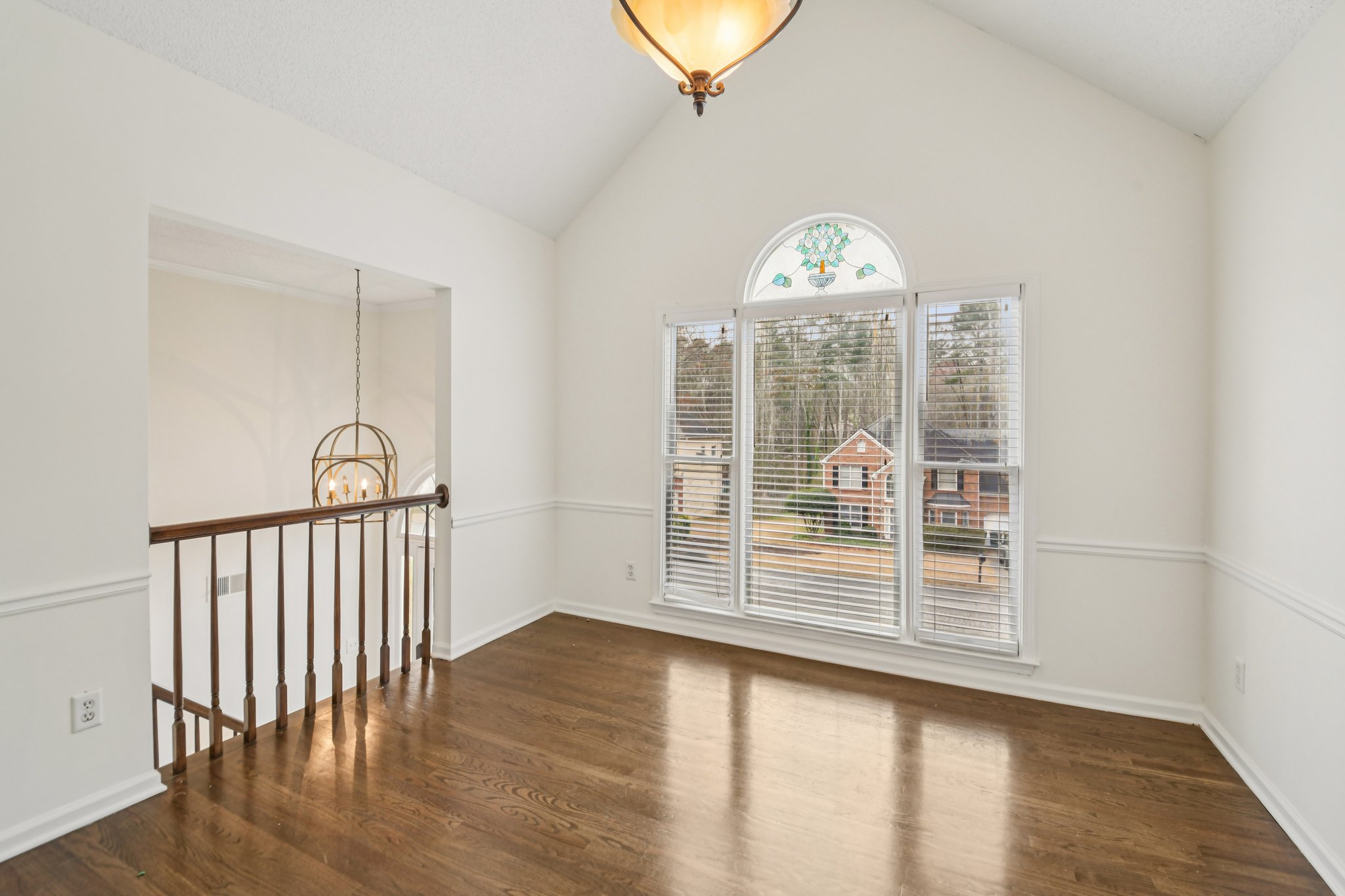 Carmain Ln-S1003-006.jpg