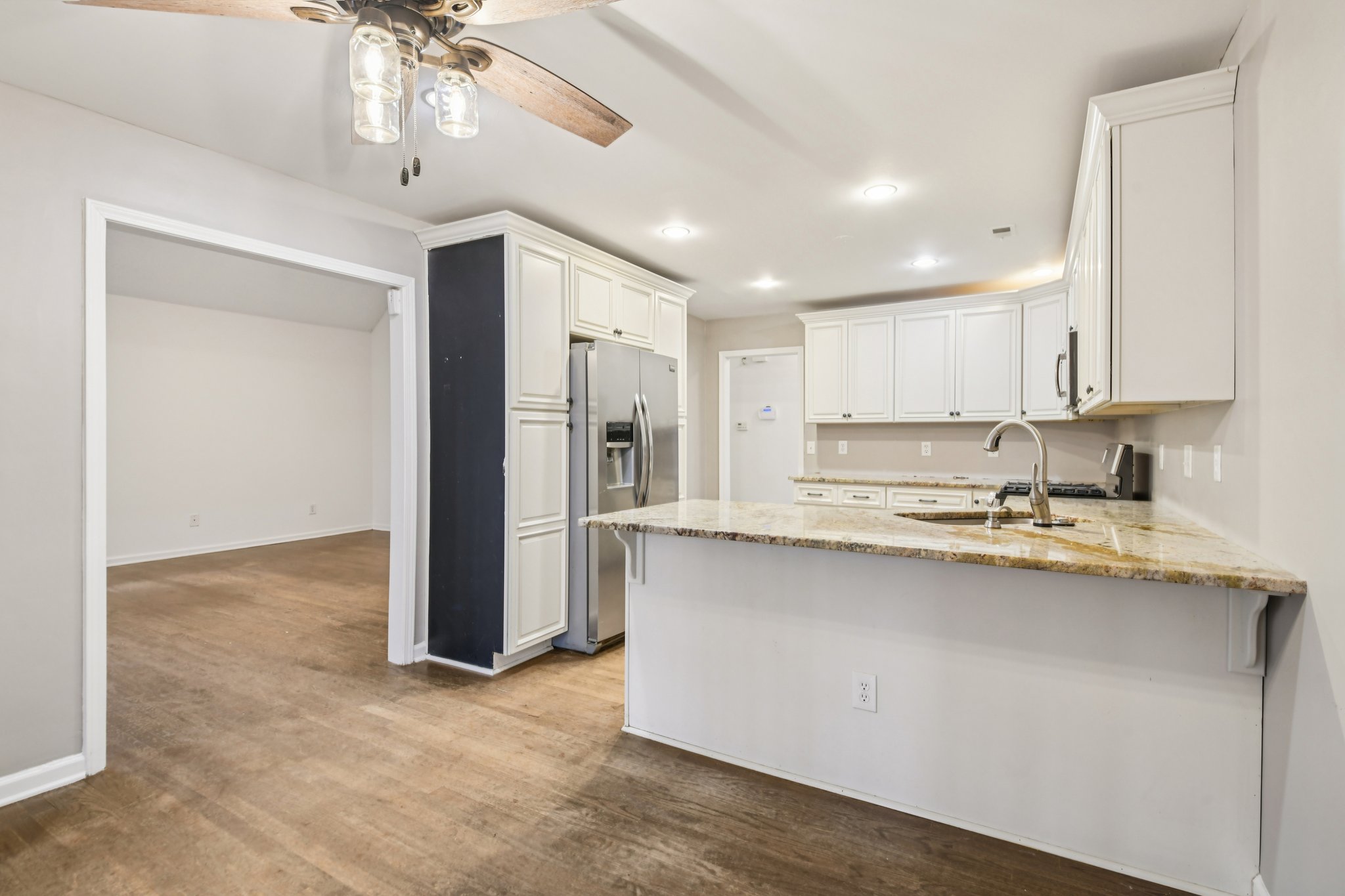 Carmain Ln-S1003-016.jpg