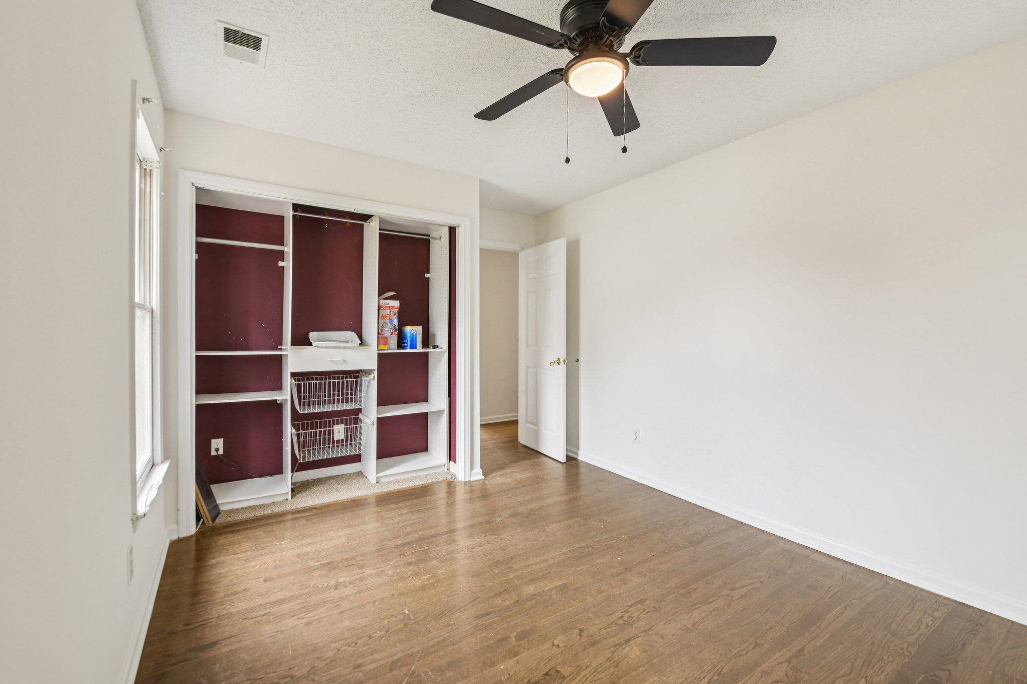 Carmain Ln-S1003-024.jpg