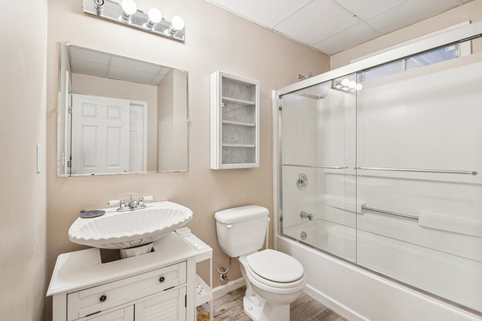 Carmain Ln-S1003-042.jpg