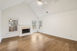 Carmain Ln-S1003-008.jpg