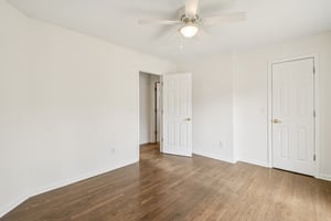 Carmain Ln-S1003-025.jpg