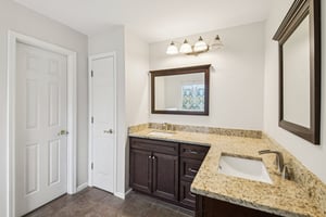 Carmain Ln-S1003-029.jpg