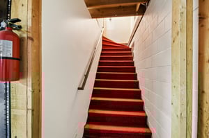 E 5th St-S2111-030.jpg