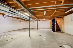 E 5th St-S2111-031.jpg