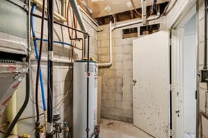 E 5th St-S2111-037.jpg