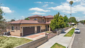  Photo 0